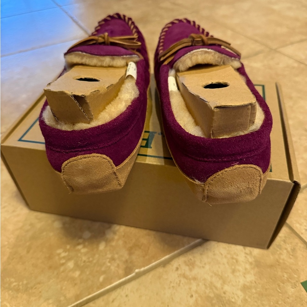 L.L. BEAN big kids Wicked Good Slippers - Picture 6 of 16